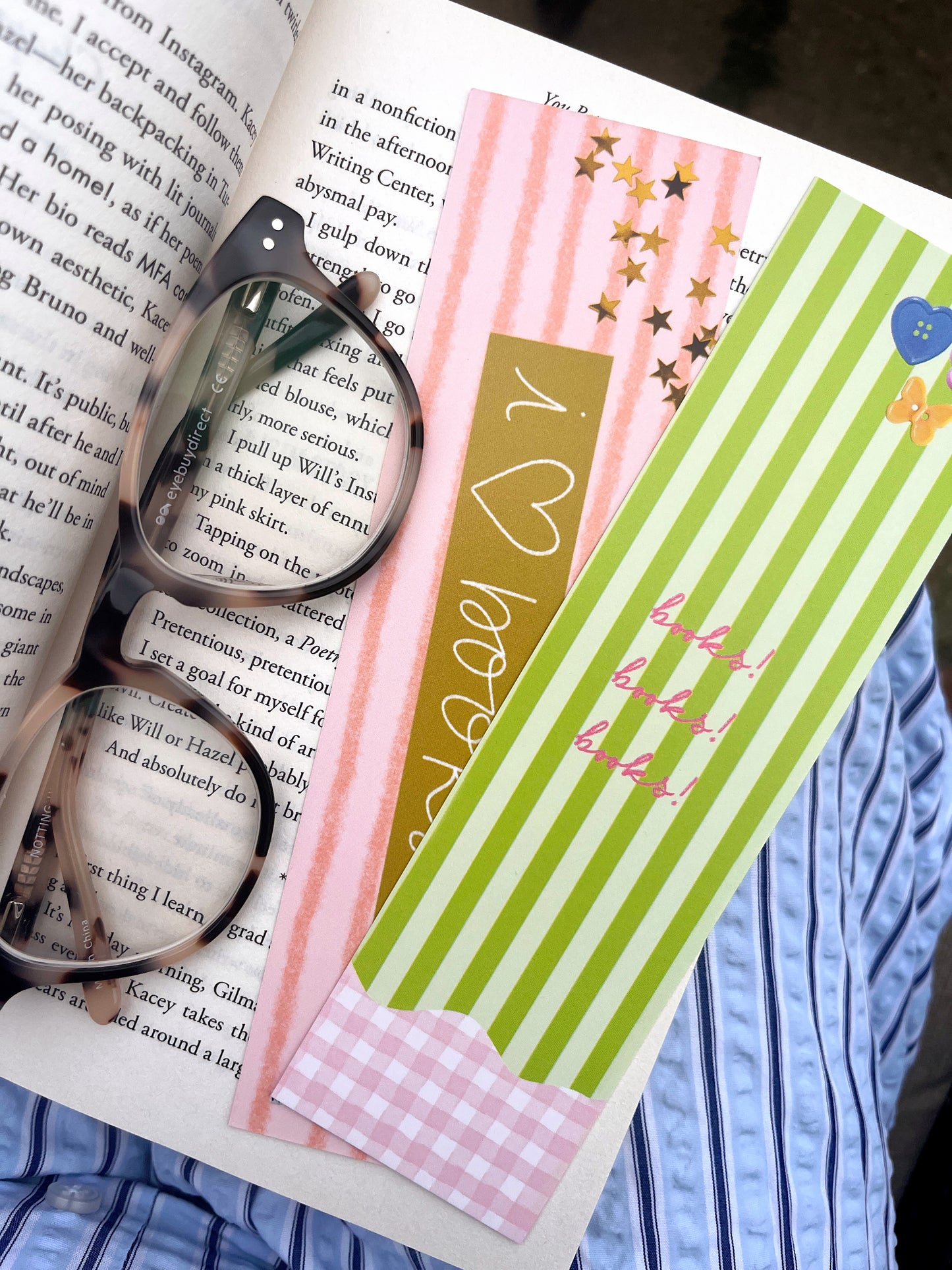 i heart books! striped bookmark